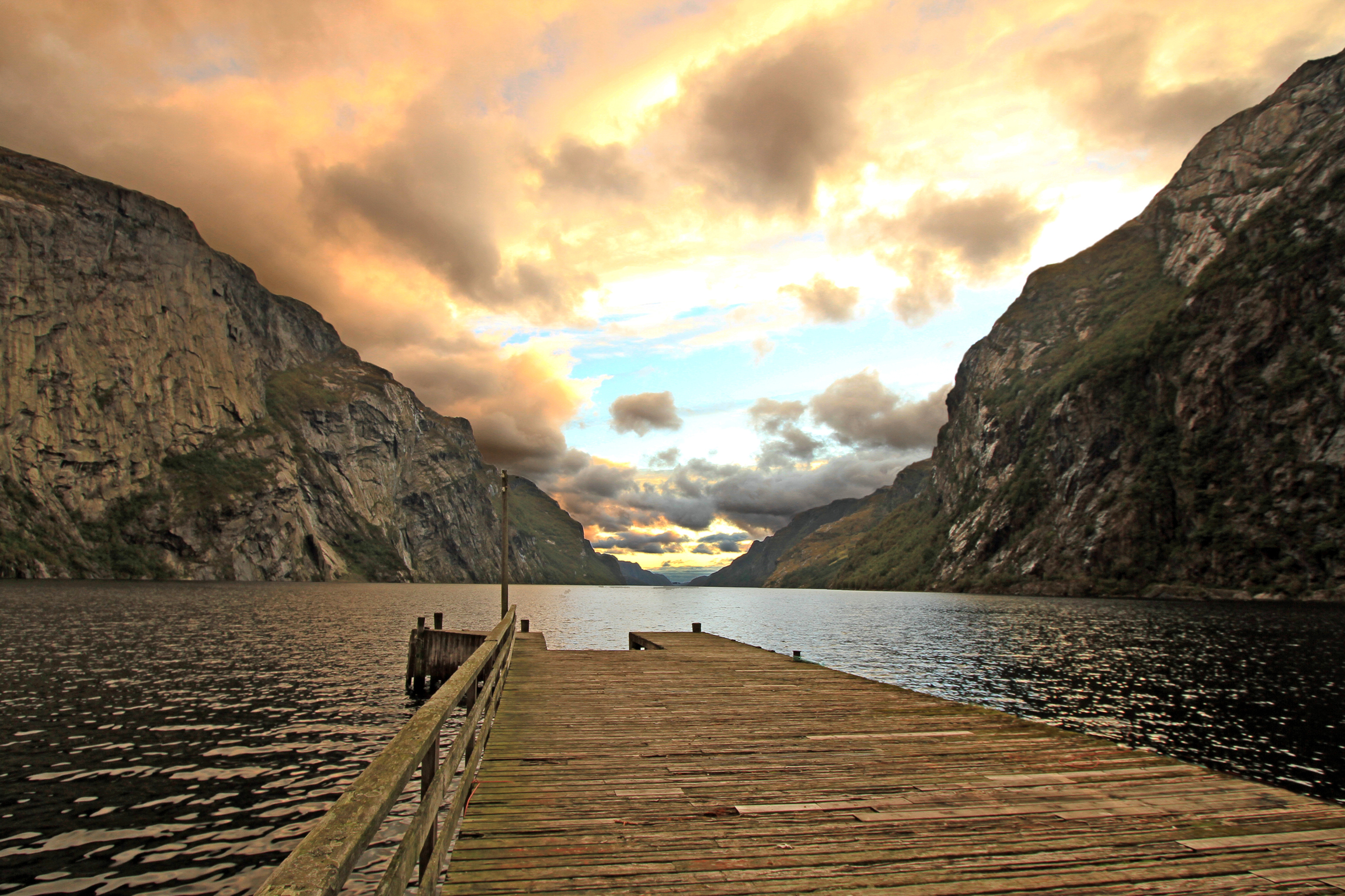 Ørsdalen (2010-09-ørsdalsvatnet-3-1-bjerkreim.jpg)