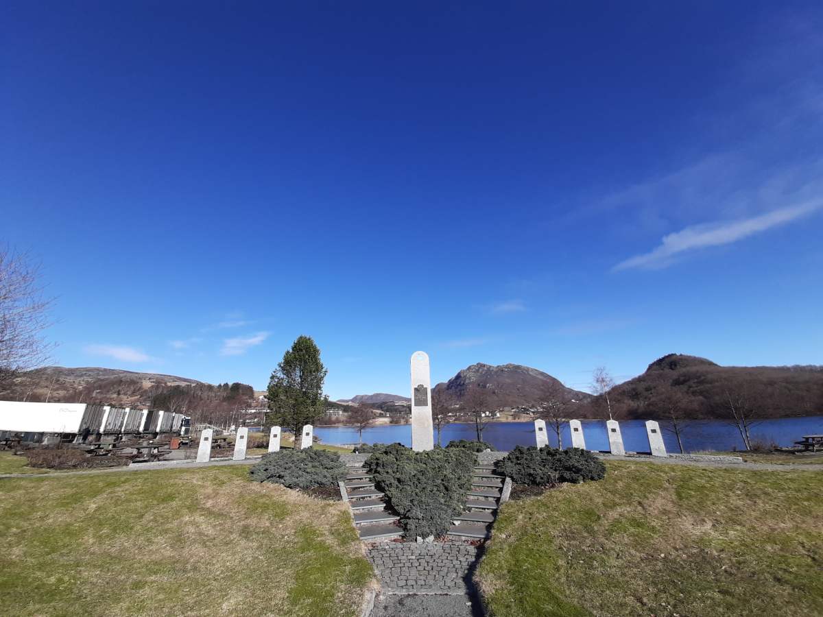 FN-parken (fn-parken-svelavatnet.jpg)