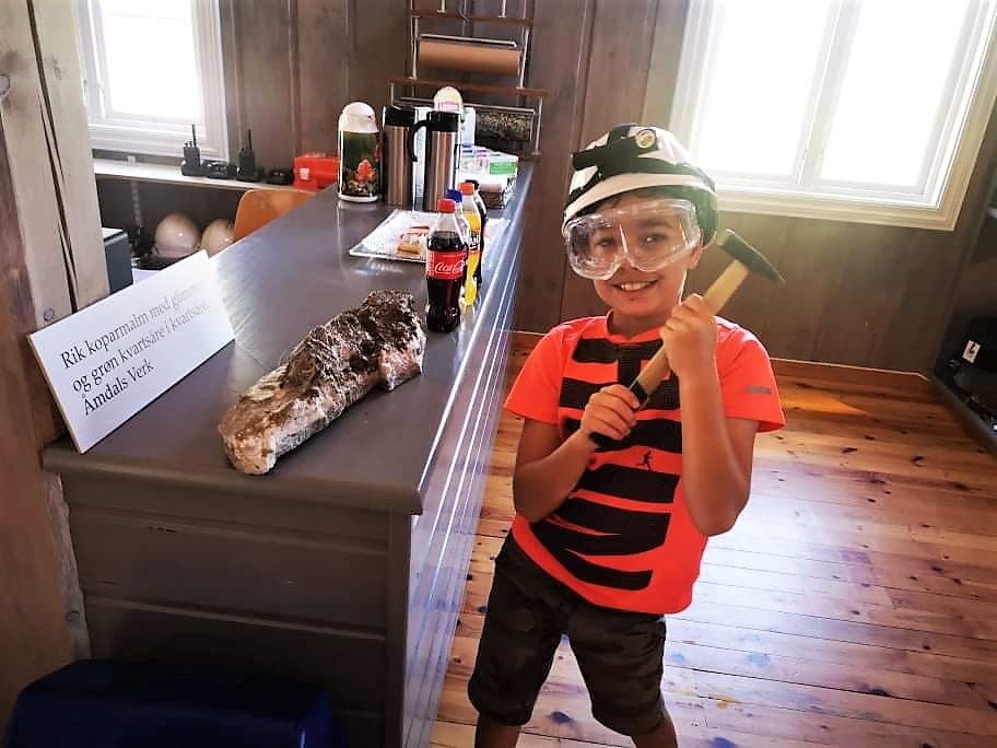 Åmdals Verk gruver (åmdals-verk-steinhuggar.jpg)