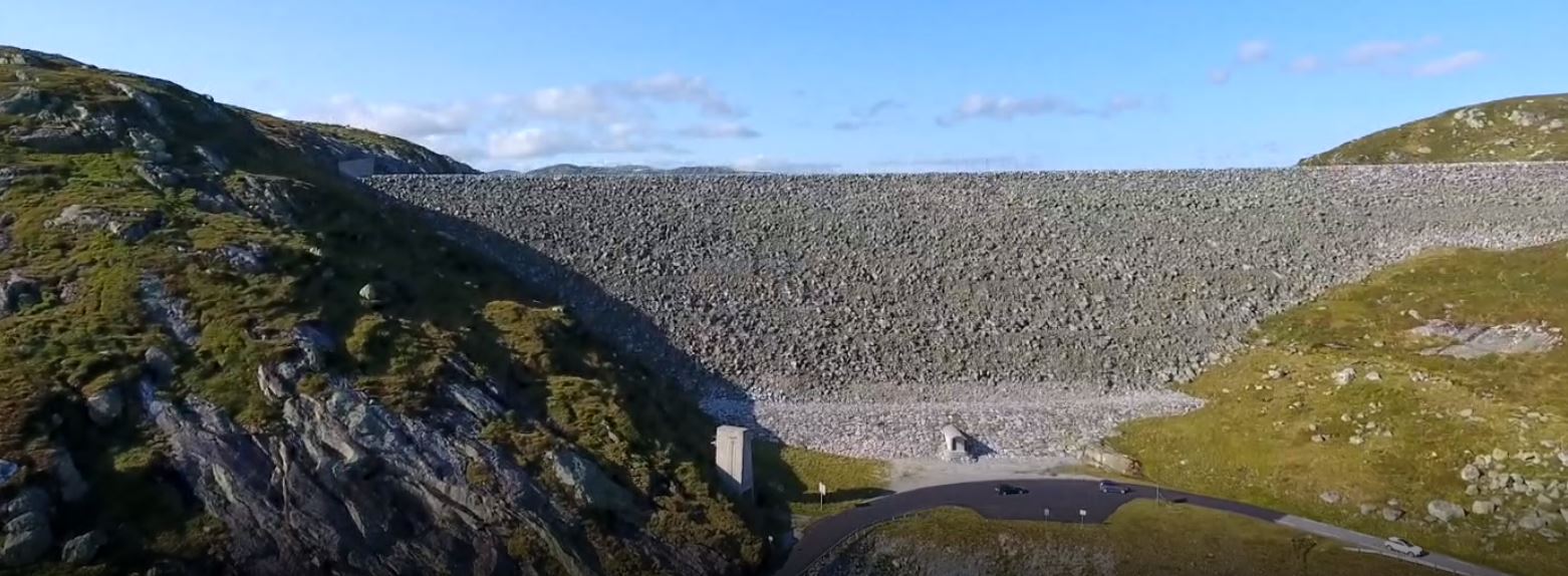 Rosskreppfjorden dam (rosskrepp-magasin.jpg)