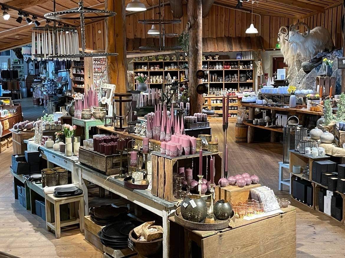 Byrkjedalstunet (byrkjedalstunet-butikk.jpg)