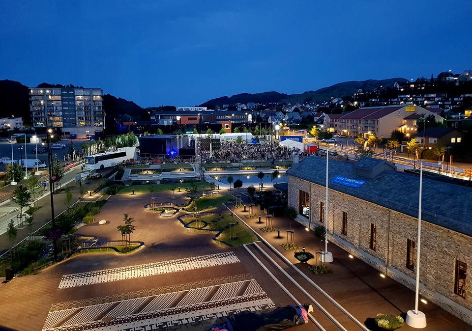 Ålgård Sentrum (torget-foto-av-ivar-brekken.jpg)