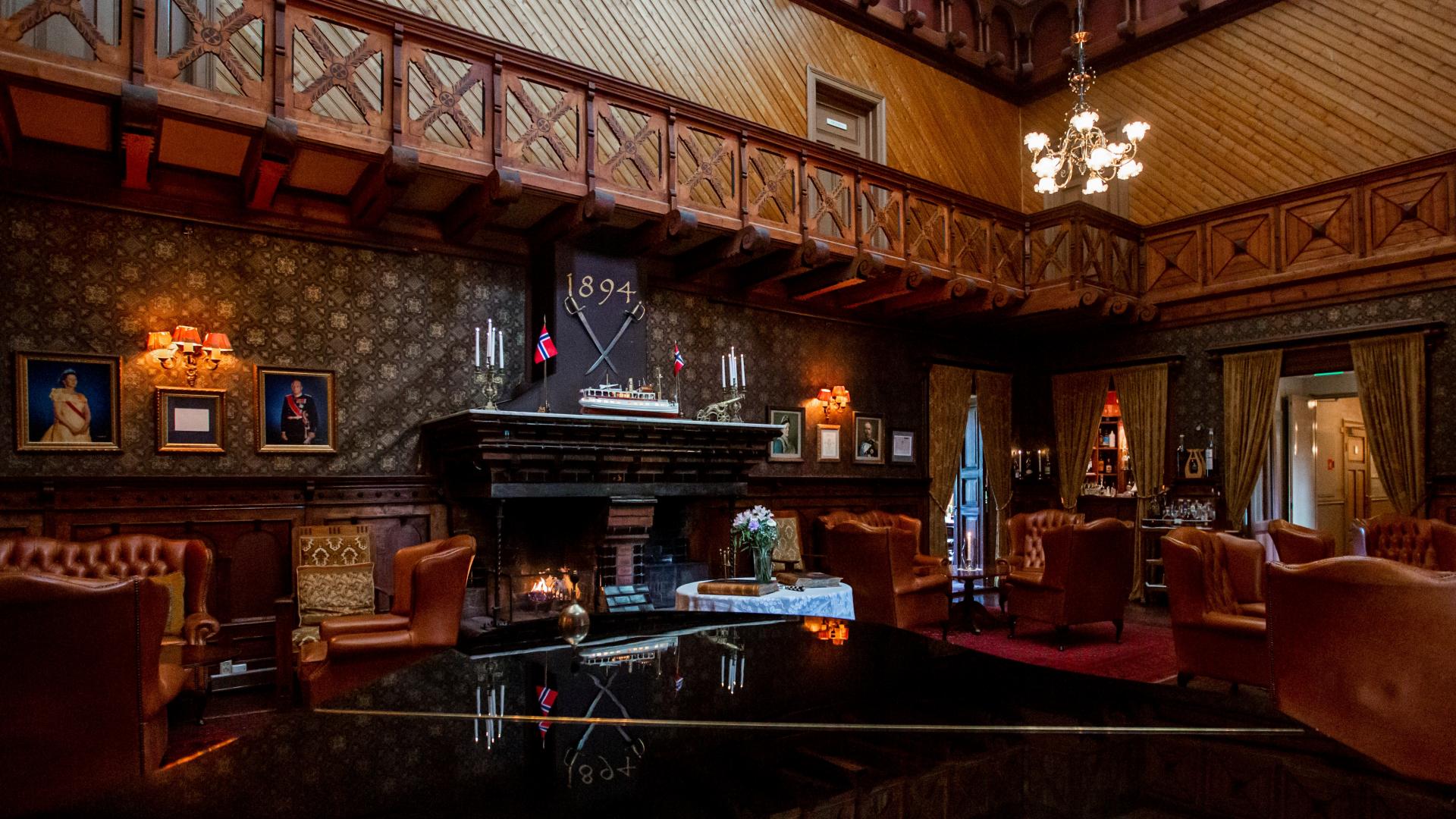 Dalen Hotel (peisestuen.jpg)