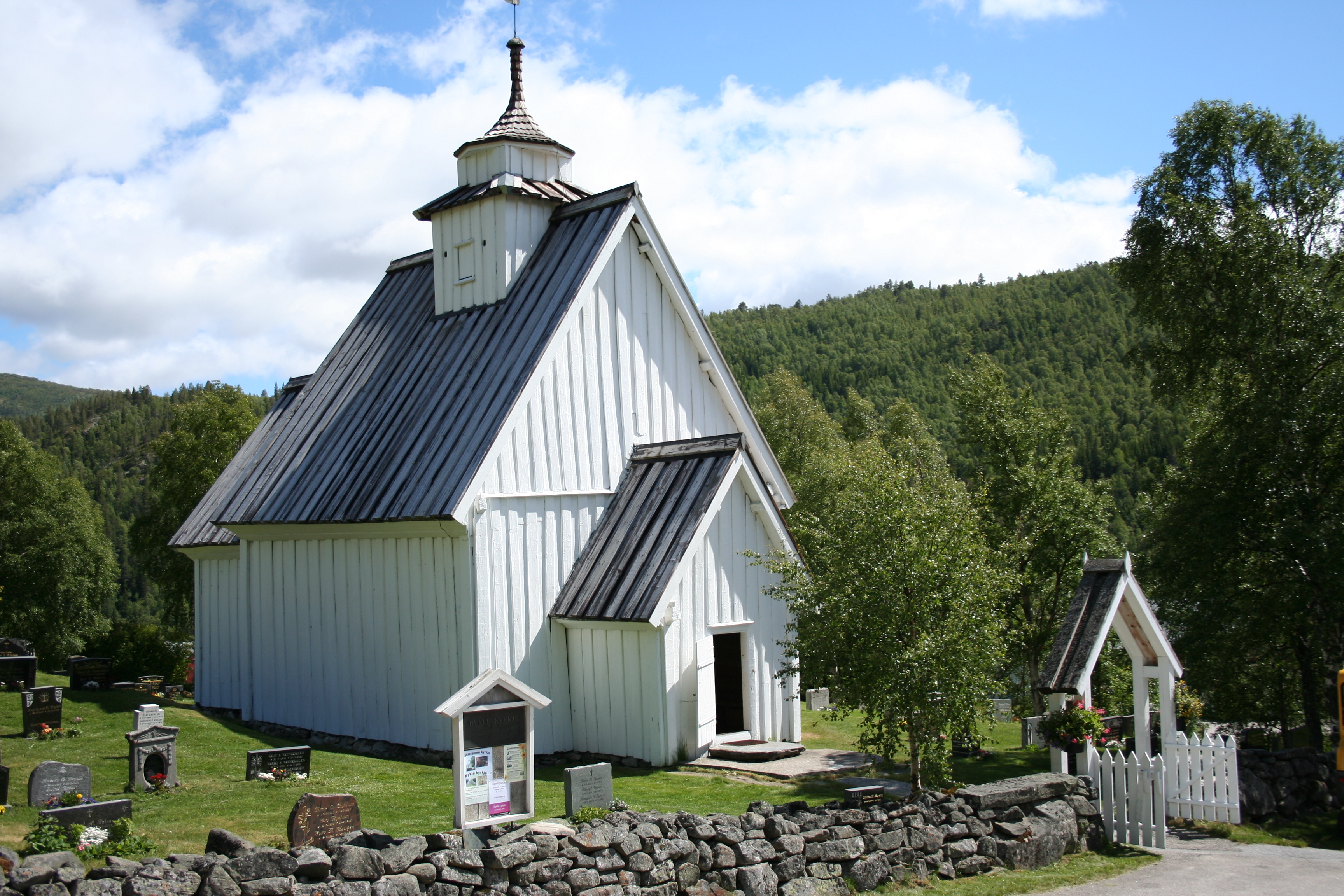 Bykle gamle kyrkje (bykle_gamle_-kirke-1.jpg)